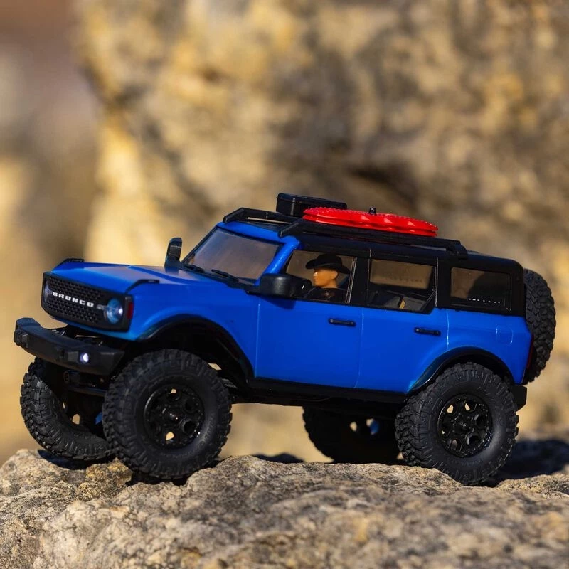 Axial SCX24 RTR with Ford Bronco Body - Blue 11 Axial SCX24 RTR with Ford Bronco Body - Blue - Image 9