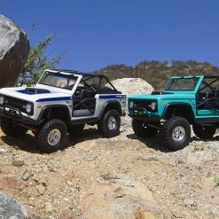 Axial SCX10 III RTR with Early Ford Bronco Body - White -Cars Truck shop online AXI03014T2 23