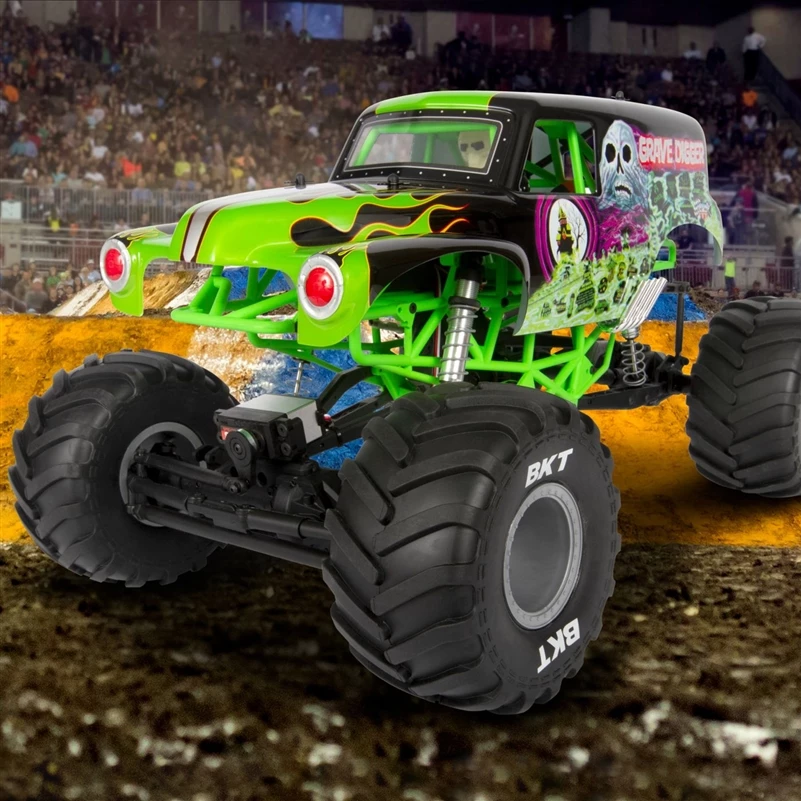 Axial SMT10 Monster Truck RTR with Grave Digger Body 8 Axial SMT10 Monster Truck RTR with Grave Digger Body - Image 6