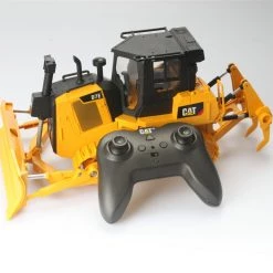 Diecast Masters RC 1/24 CAT D7E Track Type Tractor RTR -Cars Truck shop online DCM25002 13