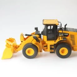 Diecast Masters RC 1/24 CAT 950M Wheel Loader RTR