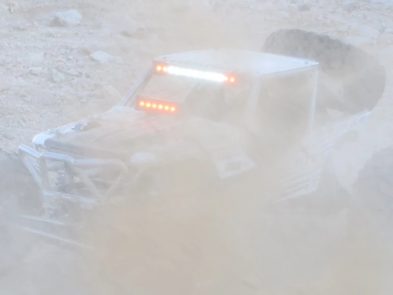 Gear Head RC 1/10 Scale Six Shooter 2" LED Light Bar - Amber 6 Gear Head RC 1/10 Scale Six Shooter 2" LED Light Bar - Amber - Image 4