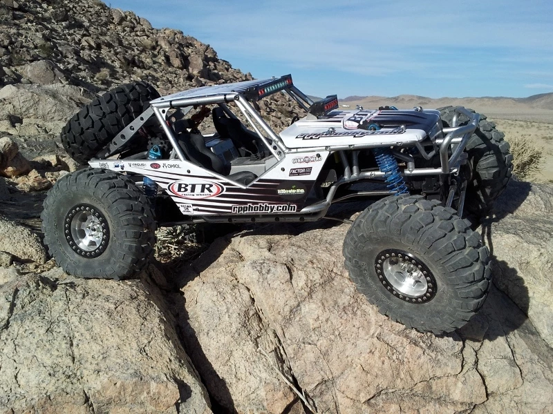 Gear Head RC 1/10 Scale Trail Torch 4" LED Light Bar - White and Amber 5 Gear Head RC 1/10 Scale Trail Torch 4" LED Light Bar - White and Amber - Image 3