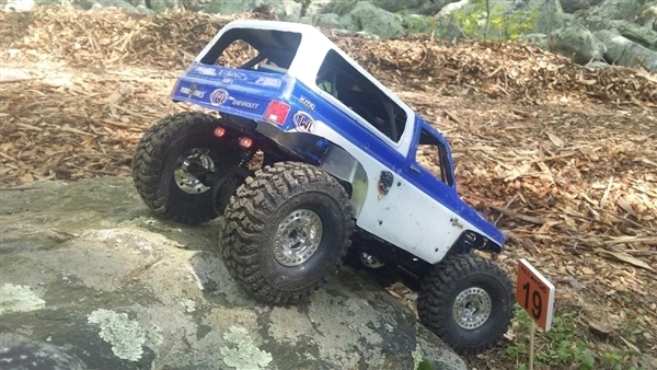 Pit Bull RC 1.9" Rock Beast XL Scale R/C Tires Alien Kompound with Foam (2) 9 Pit Bull RC 1.9" Rock Beast XL Scale R/C Tires Alien Kompound with Foam (2) - Image 7