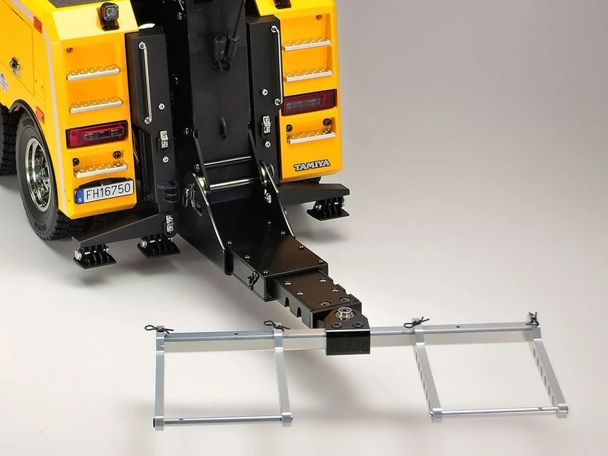 Tamiya RC Volvo FH16 Globetrotter 750 8x4 1/14 Scale Tow Truck Kit 12 Tamiya RC Volvo FH16 Globetrotter 750 8x4 1/14 Scale Tow Truck Kit - Image 10