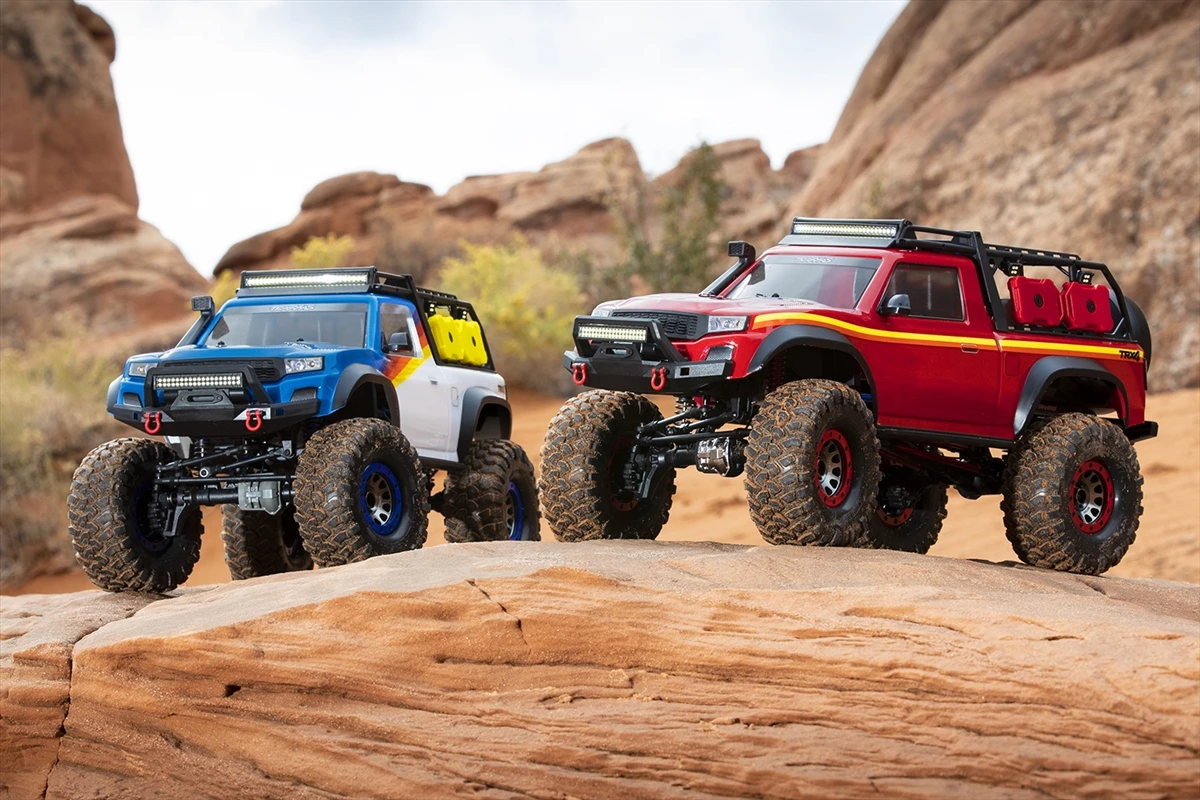 Traxxas LED Light Set w/ Power Supply (headlights tail lights & distribution block) for TRX-4 Sport Body (TRA8111) 9 Traxxas LED Light Set w/ Power Supply (headlights tail lights & distribution block) for TRX-4 Sport Body (TRA8111) - Image 7